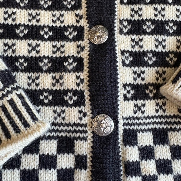 Norlender Black and White Patterned Cardigan - Picture 4 of 10